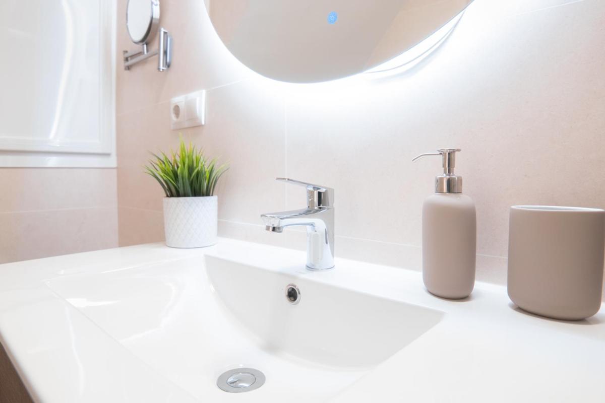 Atico Duplex Centro Con Jacuzzi Y Terraza Privada Séville
